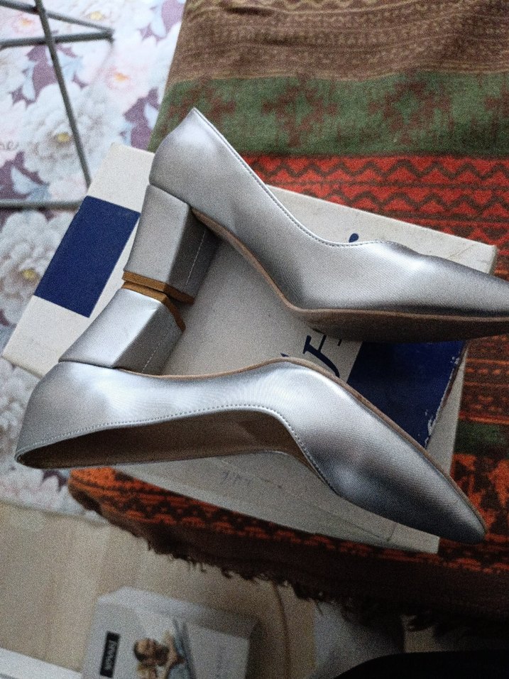 Gri Kadın Topuklu Stiletto - Tokalı, Blok Topuklu - Görsel 3