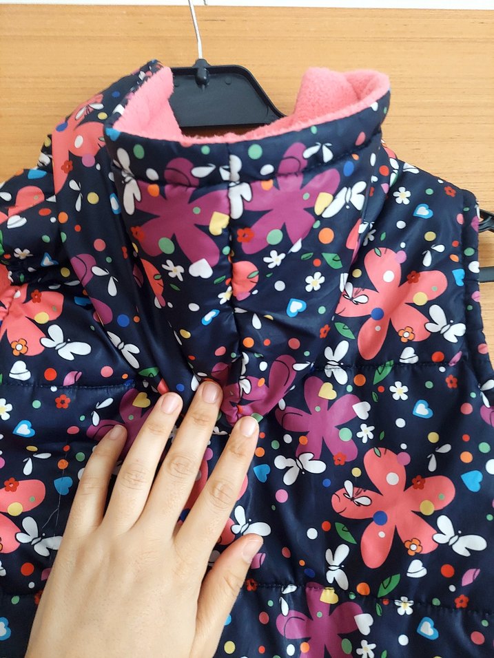 Çiçek Desenli Renkli Kız Çocuk Polar Yelek - Görsel 3