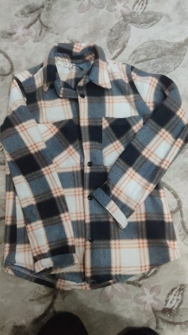 Kadın Gri Kareli Düğmeli Kısa Kollu Gömlek - Görsel 2