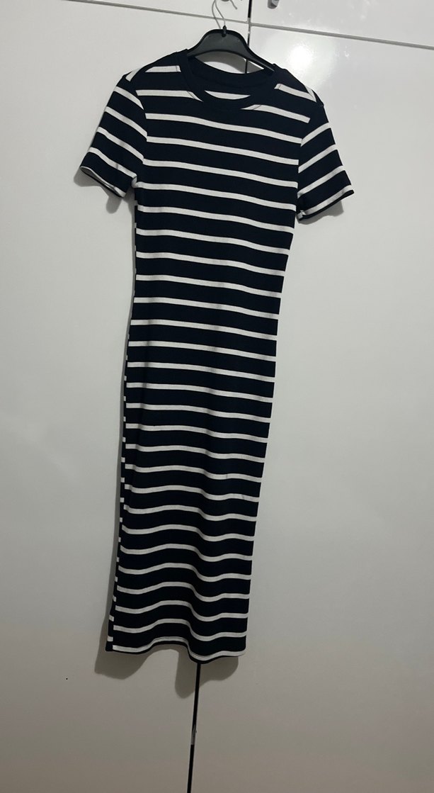 Çizgili Siyah Uzun Kadın Elbise - Görsel 2