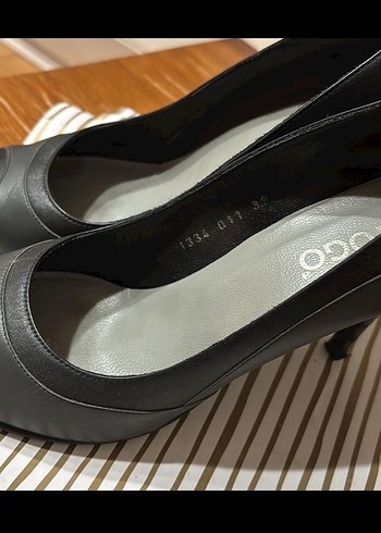 Klasik Siyah Deri Stiletto Kadın Topuklu - Görsel 2