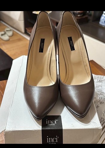 Klasik Kahverengi Deri Stiletto Topuklu Kadın Ayakkabı - Görsel 2