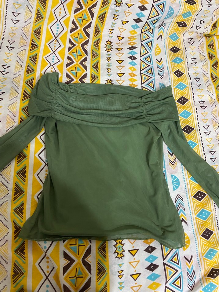 Uzun Kollu Drapeli Straplez Yeşil Bluz - Görsel 2