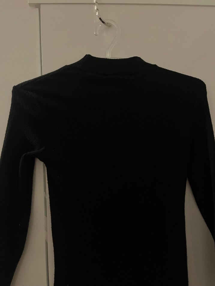 Siyah Yüksek Yakalı Uzun Kollu Kadın Elbise - Görsel 2