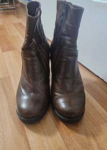 Kahverengi Deri Tokalı Biker Topuklu Bot 37 numara - Görsel 4