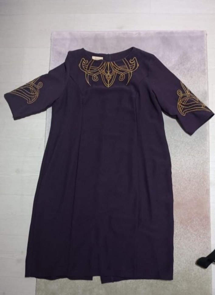 Mor İşlemeli Uzun Goth Elbise - Görsel 3