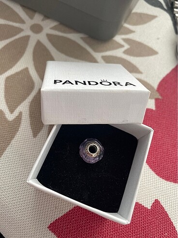 Pandora Pandora charm