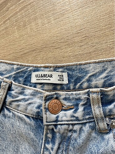 Pull and Bear Pull and bear şort