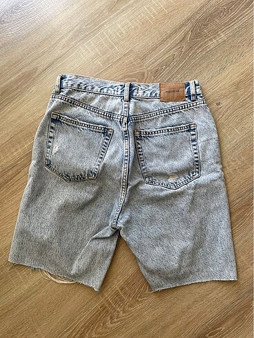 m Beden Pull and bear şort