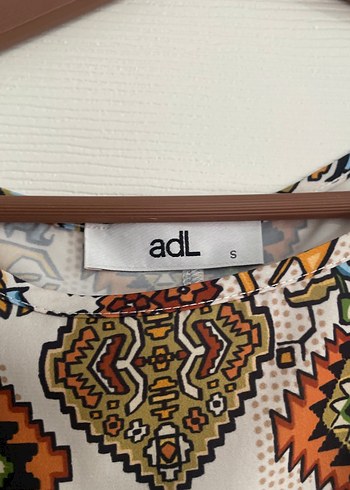 Adil Işık Adl desenli elbise