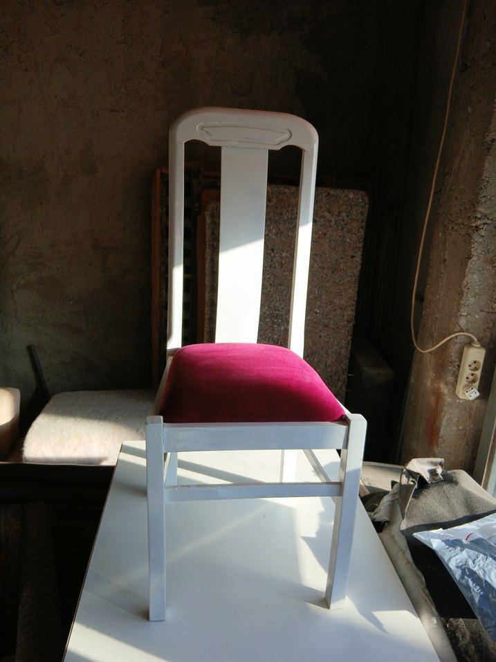 Beyaz yemek sandalyesi - Görsel 2