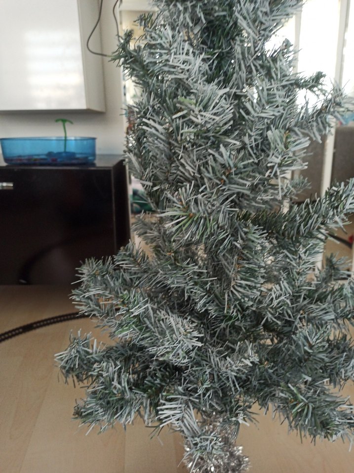 Gri Yılbaşı Ağacı - Görsel 2