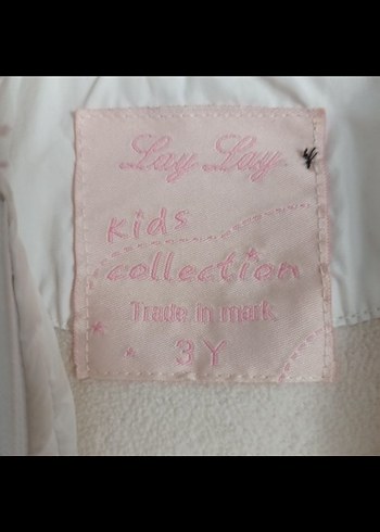 Kız Çocuk Beyaz Kapüşonlu Kürklü Mont - Görsel 3