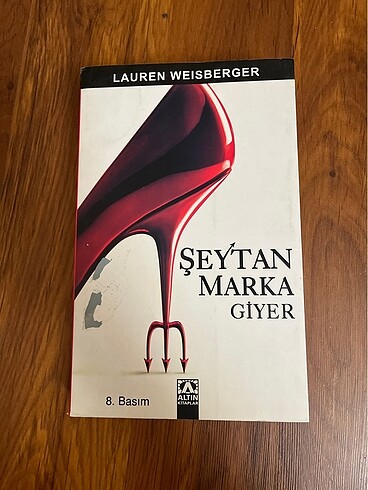 şeytan marka giyer lauren weisberger