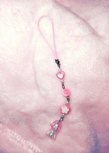 Pembe Püsküllü Kadın Charm - Görsel 2