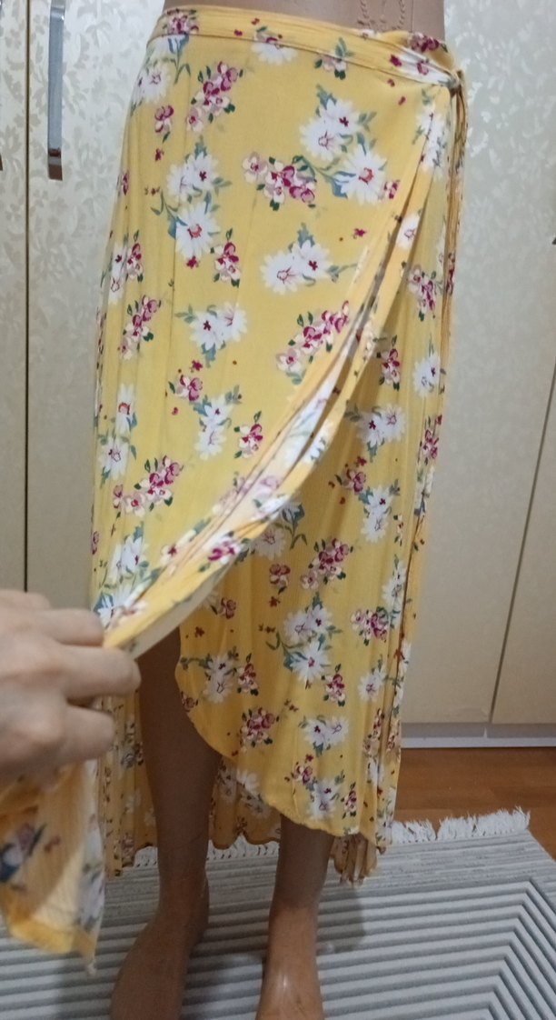 LCW Sarı Çiçek Desenli Uzun Midi Etek - Görsel 4