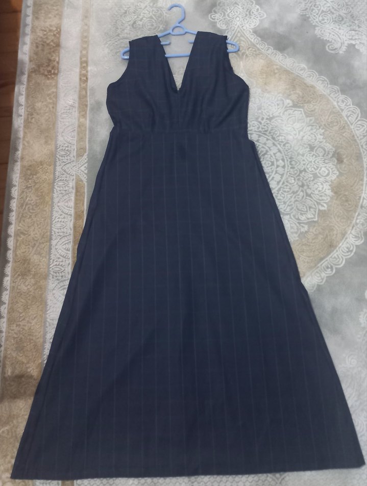 Lacivert V Yaka Kadın Uzun Jile Elbise - Görsel 4