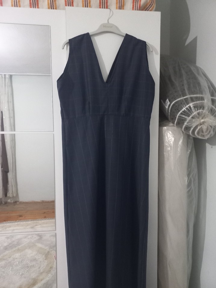 Lacivert V Yaka Kadın Uzun Jile Elbise - Görsel 3