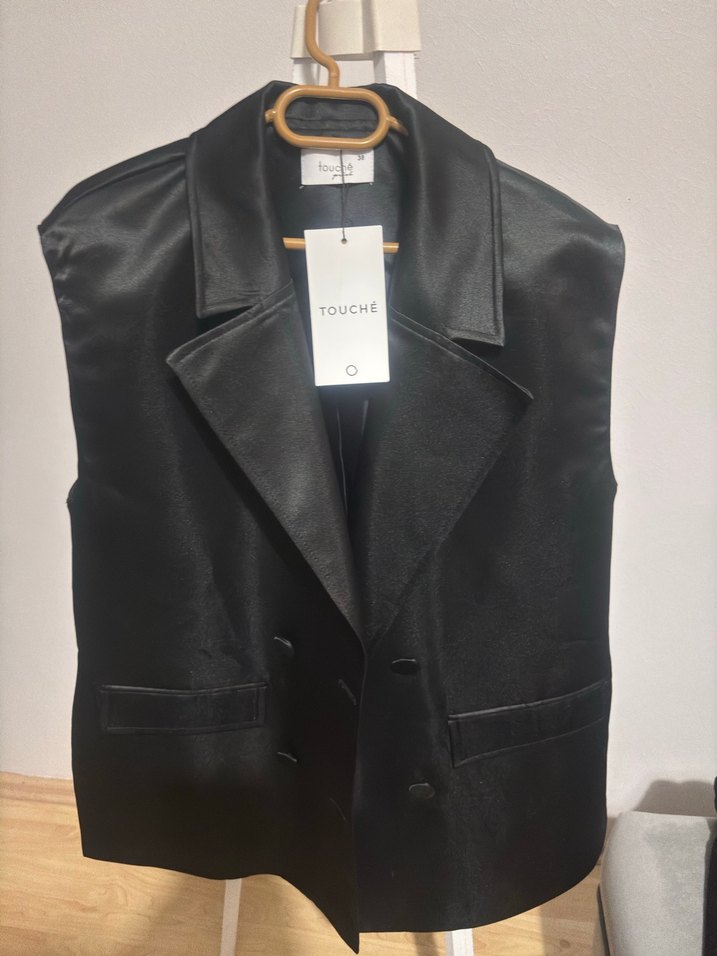 Siyah yelek etek takım - Görsel 2