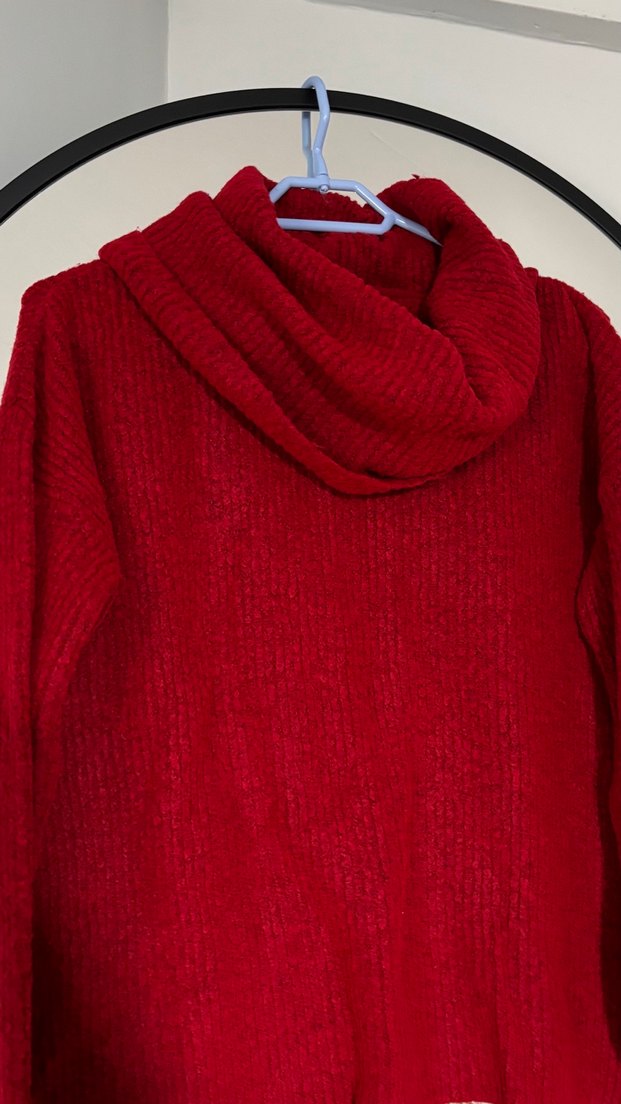 Kadın Kırmızı Örgü Yüksek Yaka Kazak - Görsel 2