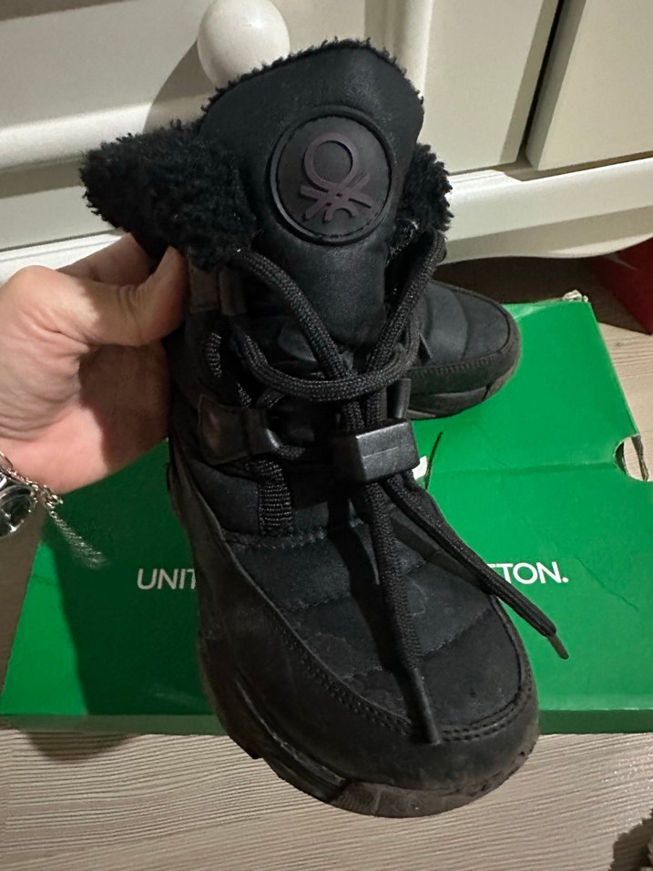 Siyah kız Çocuk Bot - Görsel 4