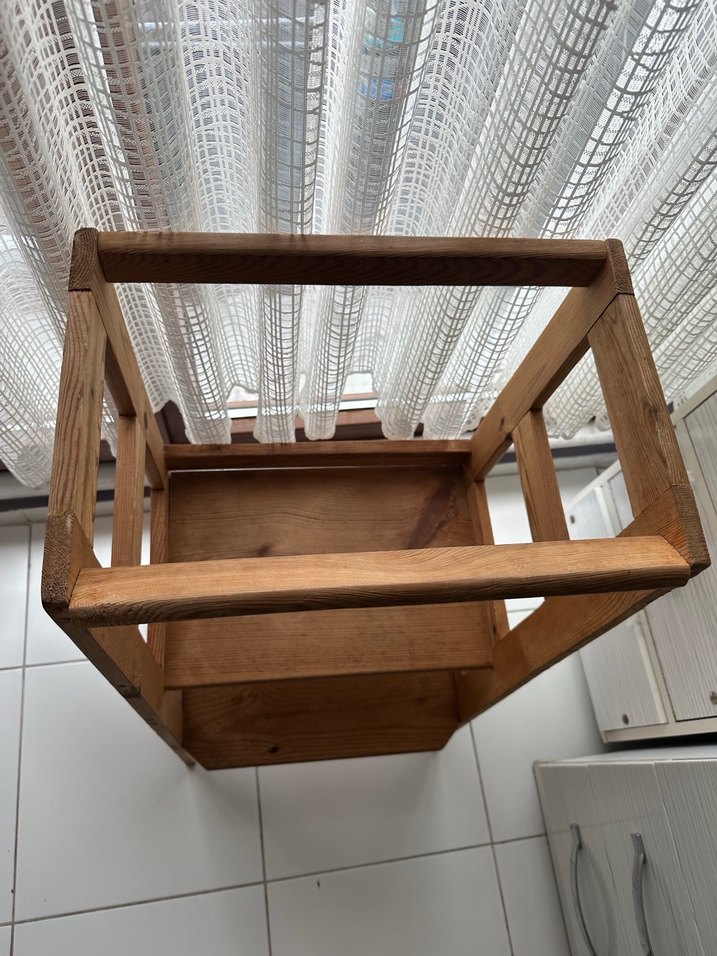 Bej Ahşap Çocuk Sandalyesi - Görsel 2