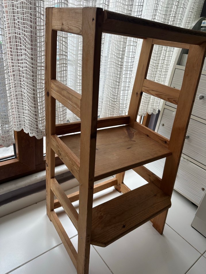 Bej Ahşap Çocuk Sandalyesi - Görsel 3