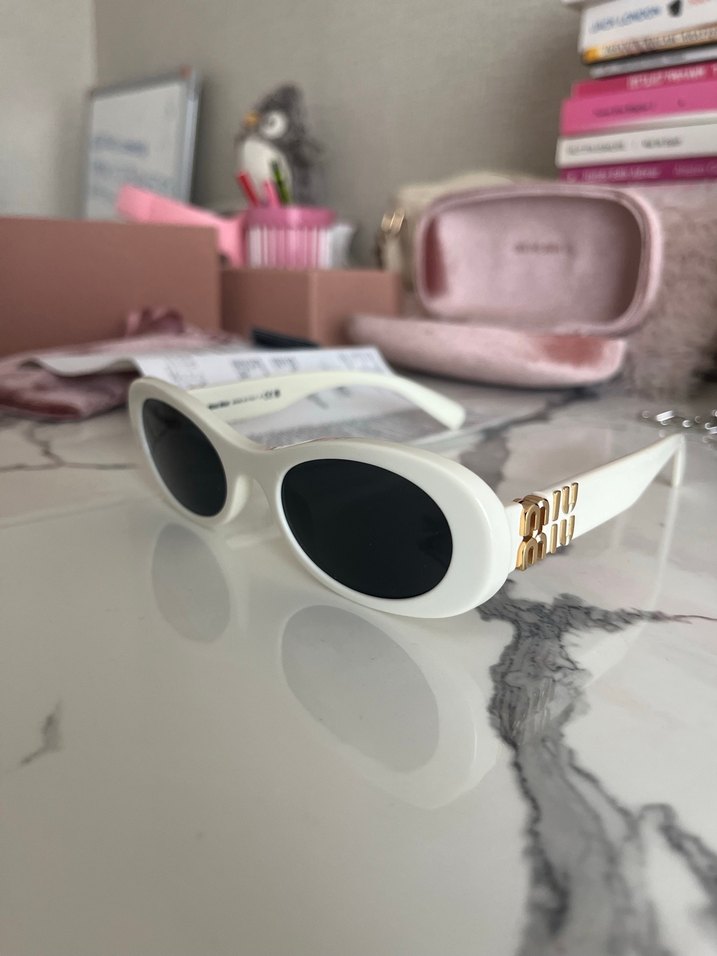Beyaz Miu Miu Kadın Gözlüğü - Görsel 3