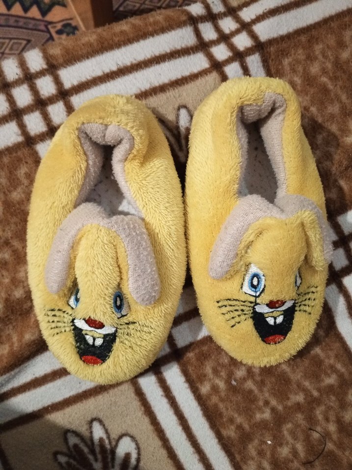 Sarı Tavşan Figürlü Kız Ev Terliği - Görsel 3