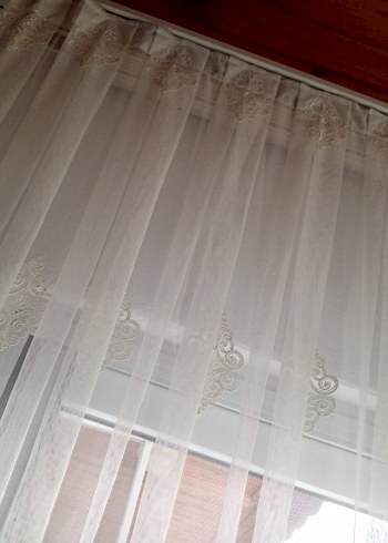 Gri Desenli Beyaz Tül Perde - Görsel 2