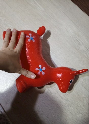 Renkli Kırmızı Şişme Oyuncak Hayvan - Görsel 2