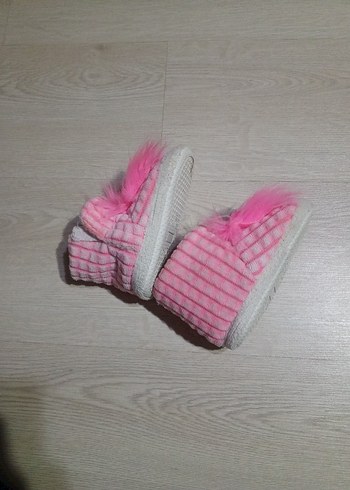 Kızlar İçin Pembe Peluş Ev Terliği - Görsel 4