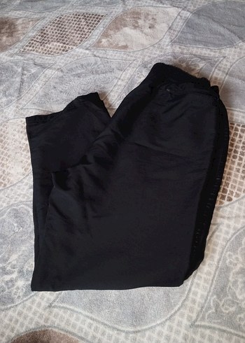 Erkek Siyah Bol Kesim Kemerli Pantolon - Görsel 2