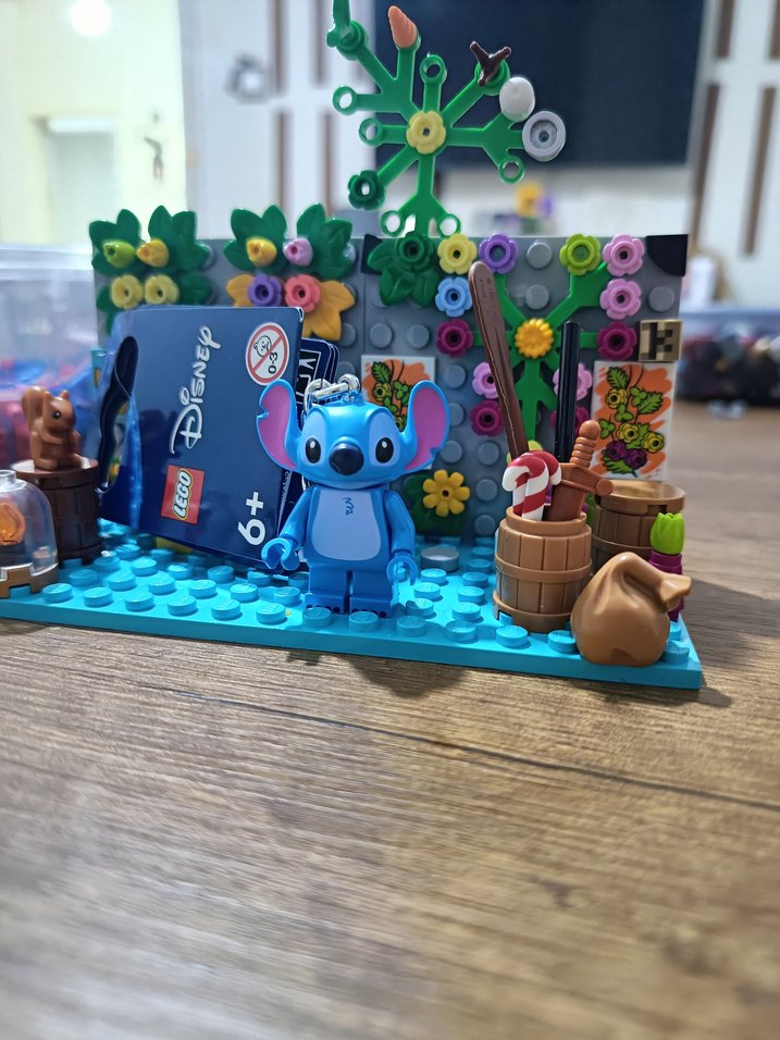 Disney Stitch Temalı Lego Anahtarlık - Görsel 3