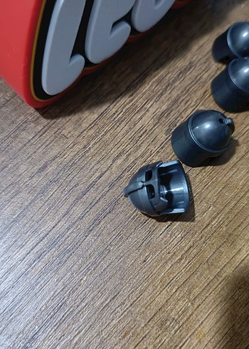 Siyah LEGO Mini Figür Kaskları - Görsel 4