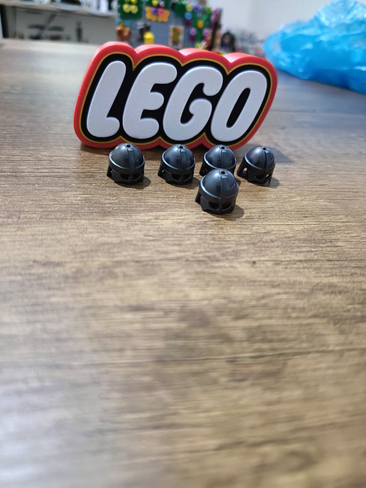 Siyah LEGO Mini Figür Kaskları - Görsel 2