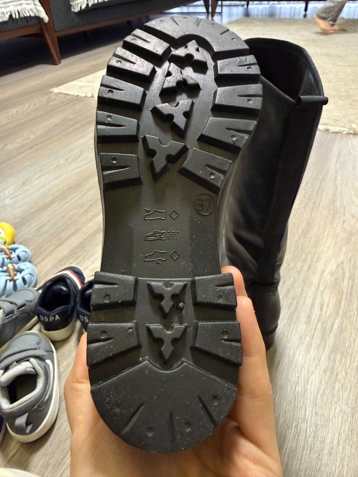 Benetton çizme - Görsel 5