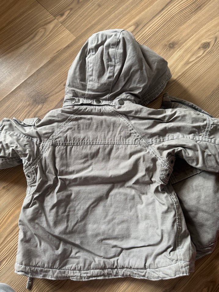 Kapüşonlu Gri Erkek Çocuk Ceketi - Görsel 4