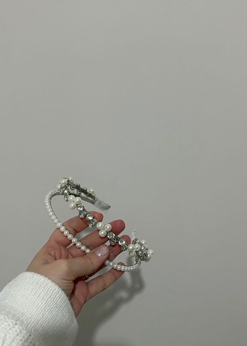 Boncuk Detaylı  tüylü Beyaz taçlar - Görsel 3