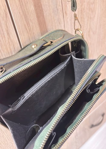 Zara Kadın Deri Fermuarlı Çanta - Görsel 3