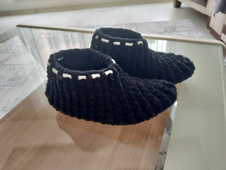 Erkek Siyah Örgü Ev Botu 27-28 numara - Görsel 3