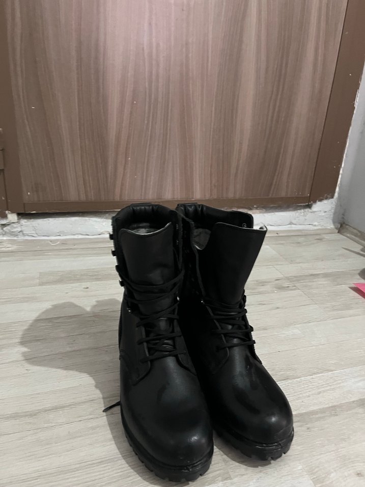 Siyah Bağcıklı Erkek Lastik Bot - Görsel 4