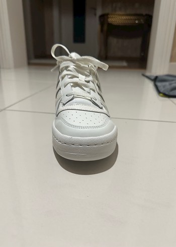 Beyaz Bağcıklı Platform Topuk Spor Ayakkabı - Görsel 3