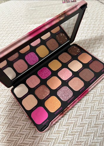 Revolutıon Göz Far Paleti - Görsel 2