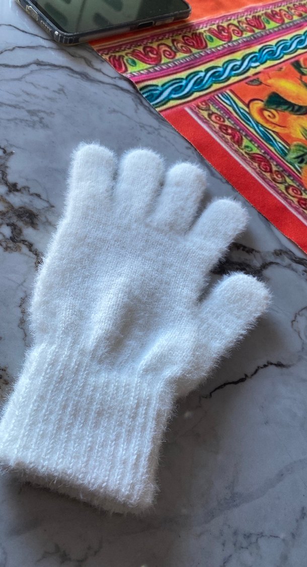 Kadın Beyaz Örgü Eldiven - Görsel 3