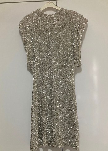 Zara gümüş pullu elbise - Görsel 3