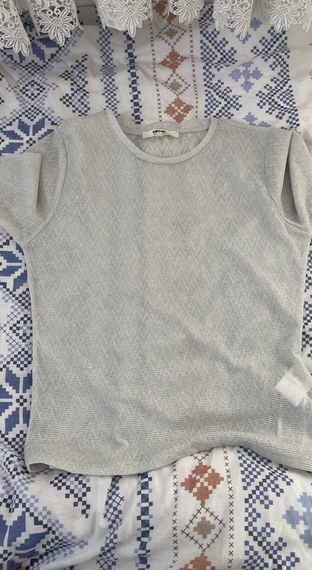 Gri Örgü Kadın Tişörtü, Kısa Kollu - Görsel 2