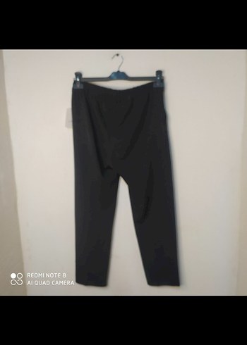 Kadın Siyah Kumaş Kemerli Mini Pantolon - Görsel 3