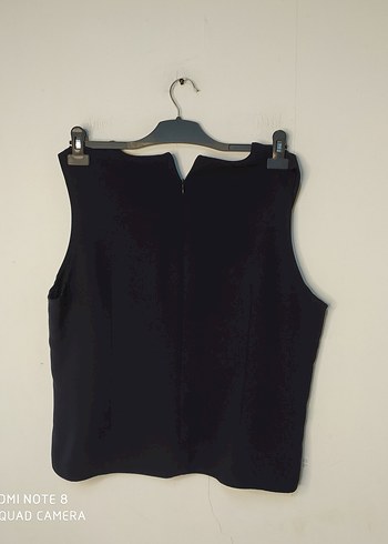 Siyah V Yaka Mini Kadın Atlet - Görsel 5