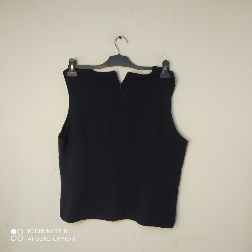 Siyah V Yaka Mini Kadın Atlet - Görsel 5